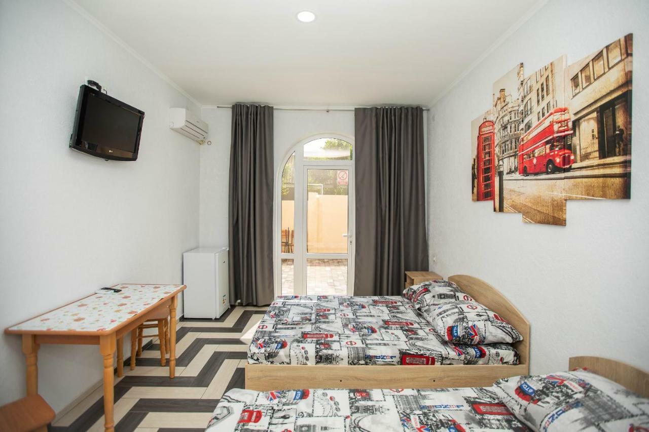 Amalia Hotel Zaliznij Port Eksteriør bilde